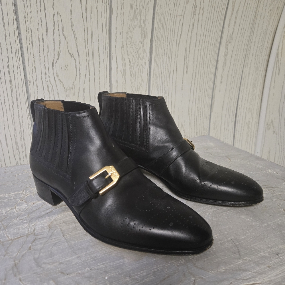 Gucci Black Leather Ankle Boots with Chelsea Design